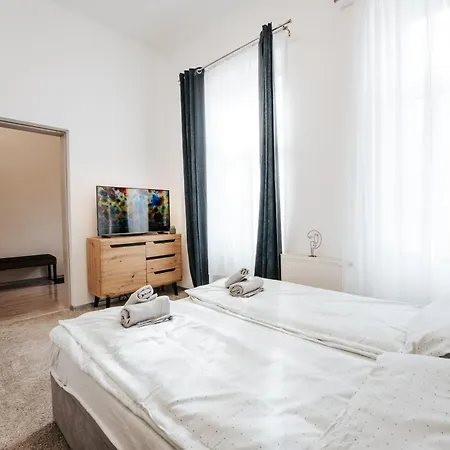 Boldogasszony Sgt 41 - Resty Apartment Szeged